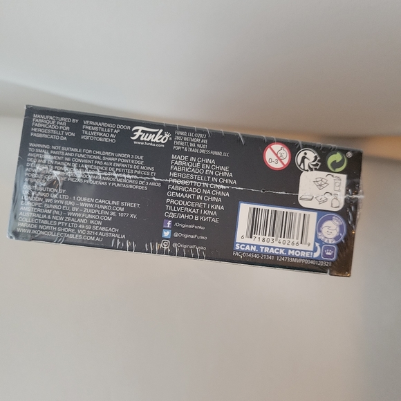 Ms. Marvel Enamel Pin ~ Funko Pop ~ Disney Studios ~ NWT/NIB ~ Cute~ FINAL PRICE - Picture 12 of 13